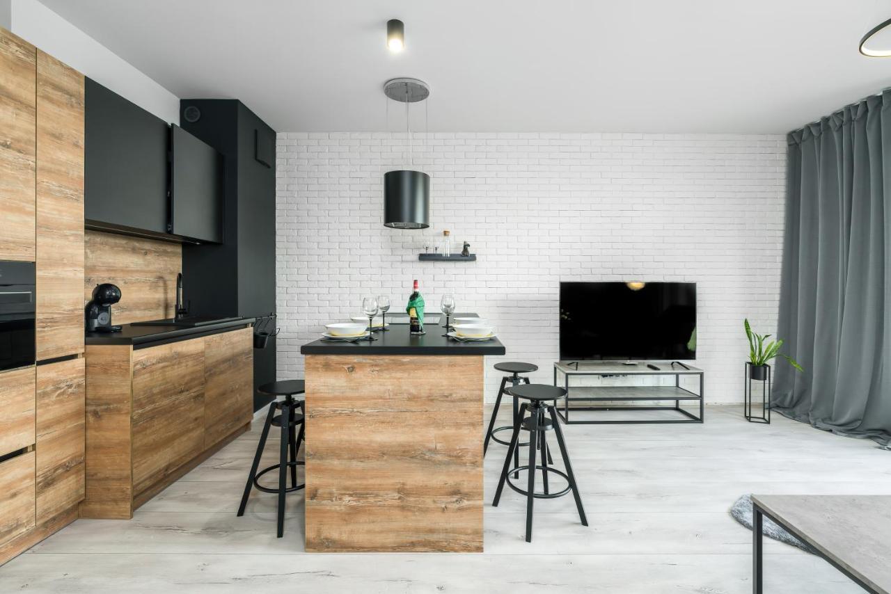 Exclusive Apartment With Terrace By Renters Poznań Kültér fotó